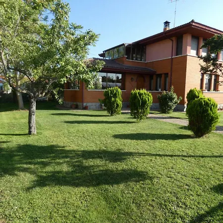 Holiday home El Jardin De Melibea